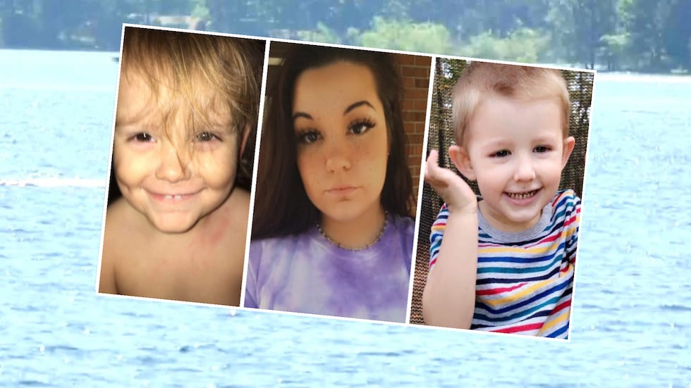 Sawyer, Raven and Mason Powell