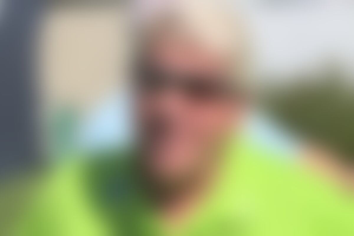 preloaded gallery image