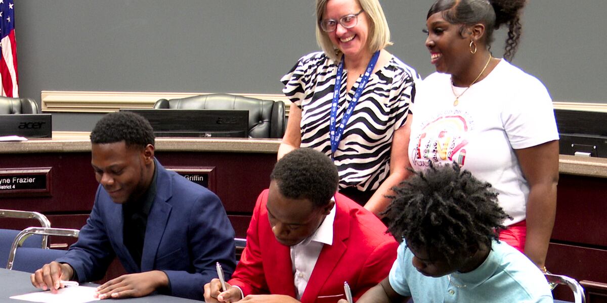 Richmond County seniors sign to become future educators in Augusta